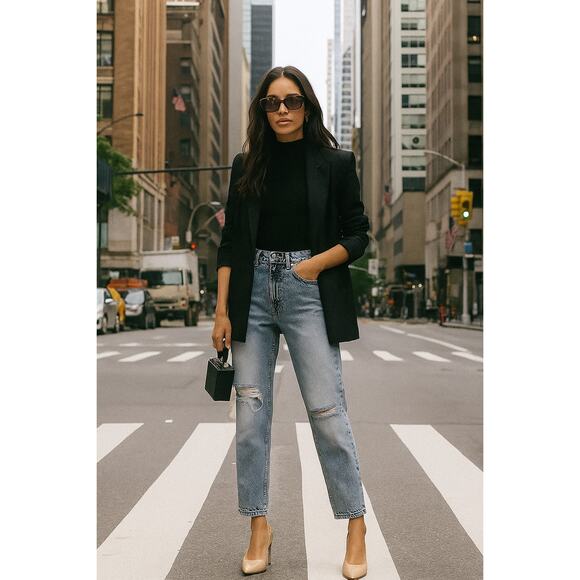 Revice Womens 29 Distressed Light Wash High Rise Button Fly Straight Mom Jean - Picture 1 of 9